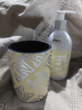 Victorias Secret PINK Coconut WAters Glow LOTION 12OZ